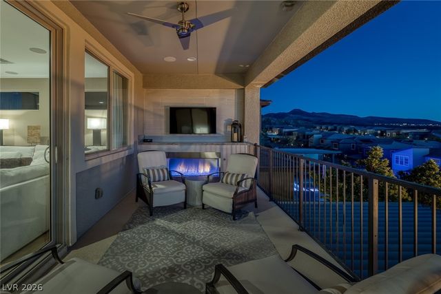 2171 King Crest Court, Henderson, NV 89052