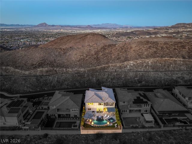 2171 King Crest Court, Henderson, NV 89052