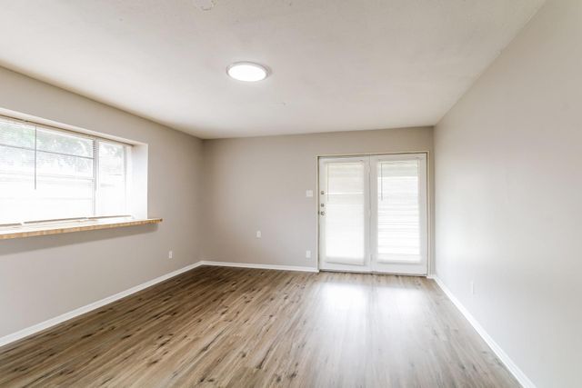 5014 Hasie Drive, Houston, TX 77032