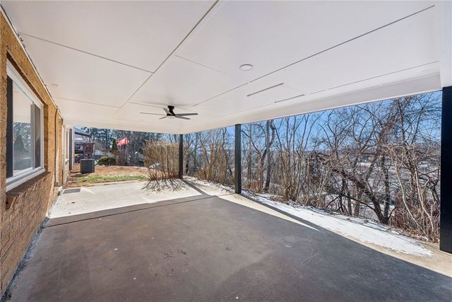 490 Old Clairton Rd, Jefferson Hills, PA 15236