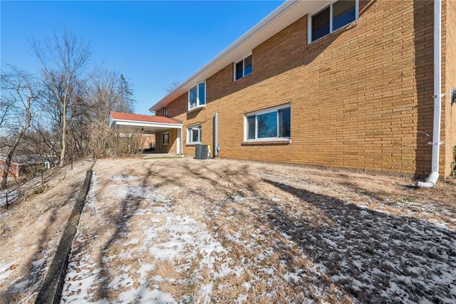 490 Old Clairton Rd, Jefferson Hills, PA 15236