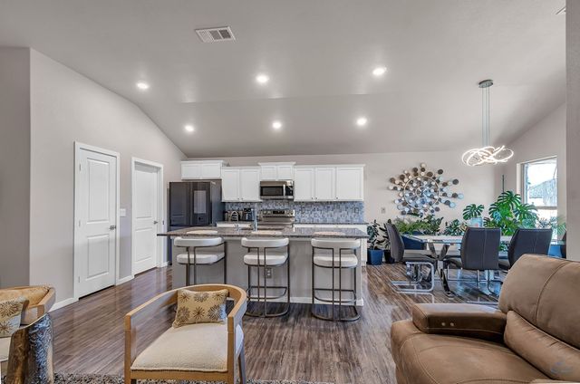 2704 Southwest St, Midland, TX 79705