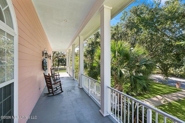 248 Lovers Lane, Ocean Springs, LA 39564