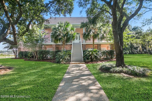 248 Lovers Lane, Ocean Springs, LA 39564