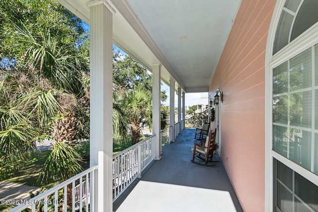248 Lovers Lane, Ocean Springs, LA 39564