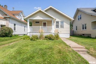 1904 30TH Street, Moline, IL 61265
