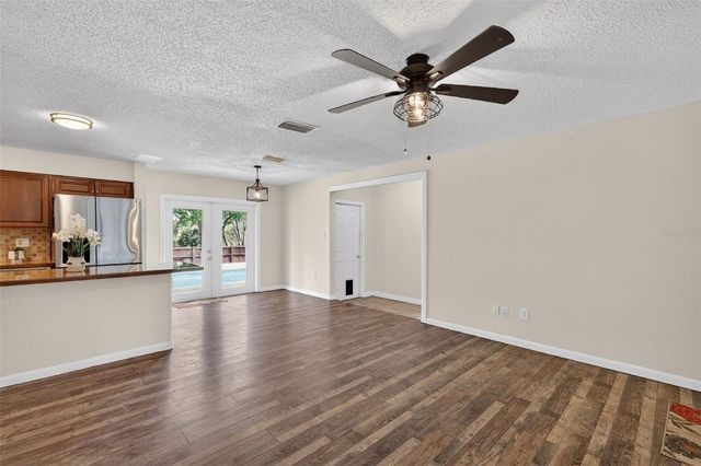 405 TROPIC CIRCLE, Fruitland Park, FL 34731