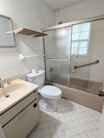 1715 NE 5TH STREET, Ocala, FL 34470