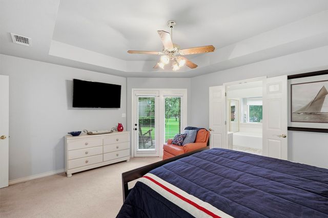 102 Mohawk Cove, Lake Kiowa, TX 76240
