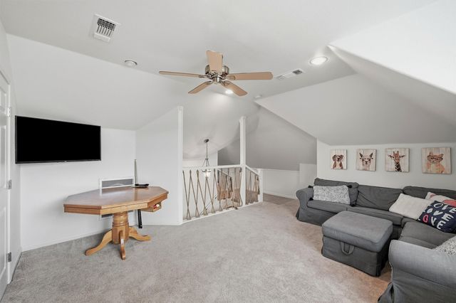 102 Mohawk Cove, Lake Kiowa, TX 76240