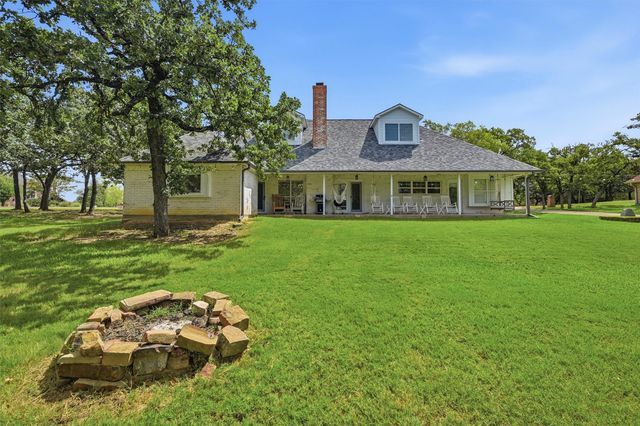 102 Mohawk Cove, Lake Kiowa, TX 76240