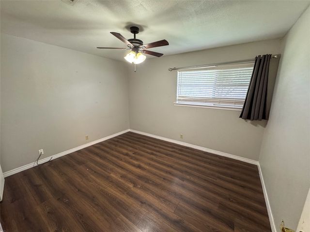 1213 Idlewood Drive, Sherman, TX 75092