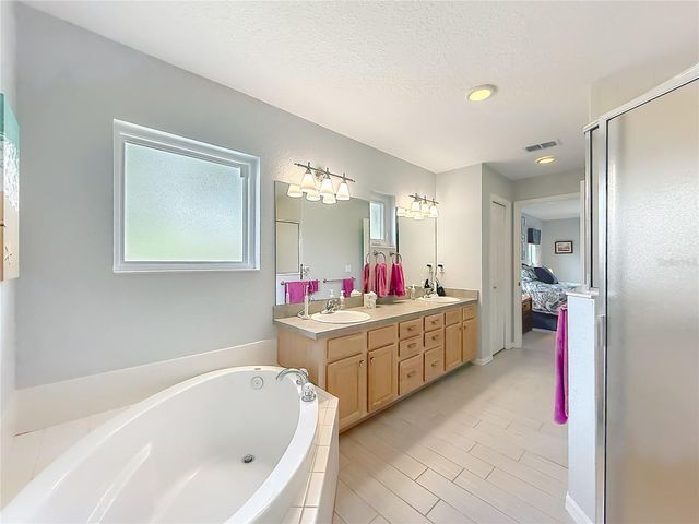 9451 NE 12TH COURT, Ocala, FL 34479