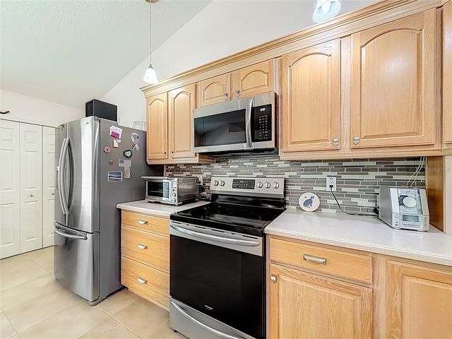 9451 NE 12TH COURT, Ocala, FL 34479