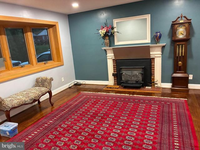 4122 BERRITT ST, Fairfax, VA 22030