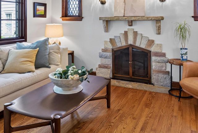 321 Kensington Drive, Madison, WI 53704
