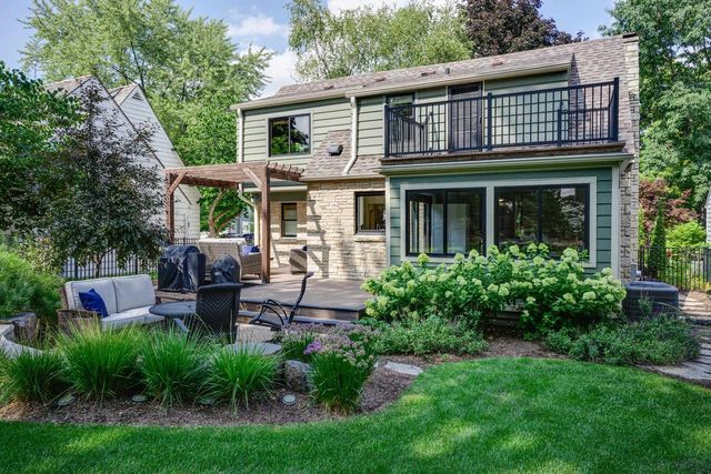 321 Kensington Drive, Madison, WI 53704