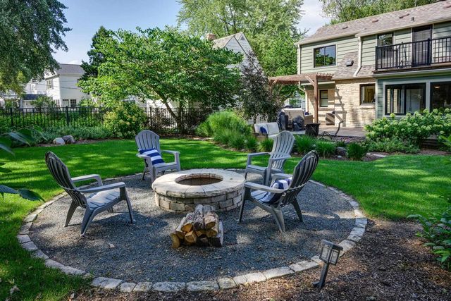 321 Kensington Drive, Madison, WI 53704