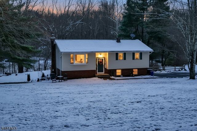 76 County Road 521, Hampton Twp., NJ 07860