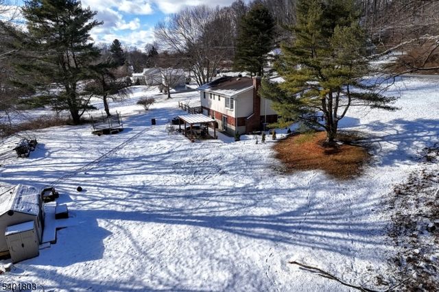 76 County Road 521, Hampton Twp., NJ 07860