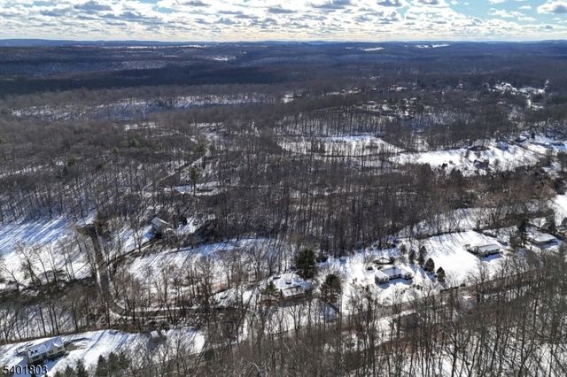 76 County Road 521, Hampton Twp., NJ 07860