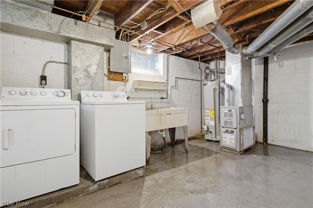 1464 E 248th Street, Euclid, OH 44117