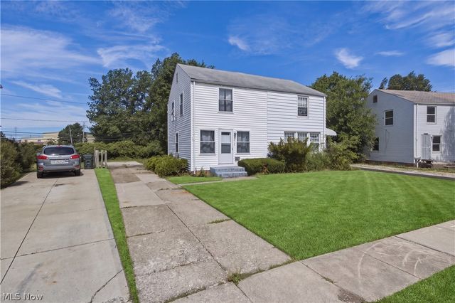 1464 E 248th Street, Euclid, OH 44117