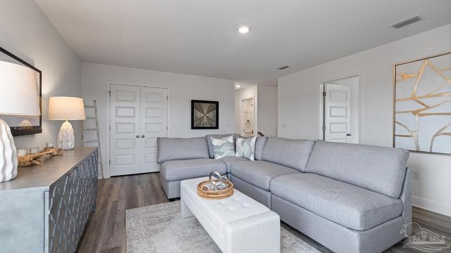 2909 Ironweed Cir, Cantonment, FL 32533