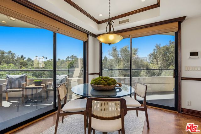 450 N Maple Drive 501, Beverly Hills, CA 90210