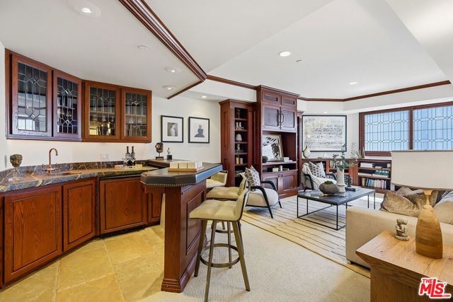 450 N Maple Drive 501, Beverly Hills, CA 90210