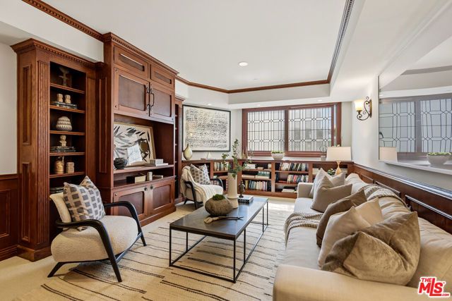 450 N Maple Drive 501, Beverly Hills, CA 90210