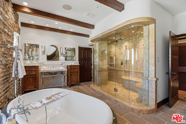 450 N Maple Drive 501, Beverly Hills, CA 90210