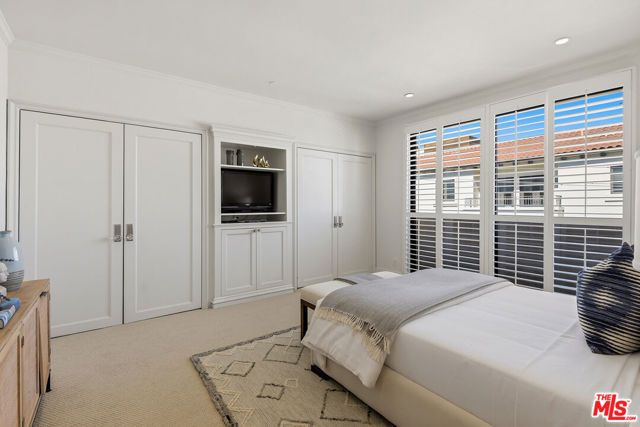 450 N Maple Drive 501, Beverly Hills, CA 90210
