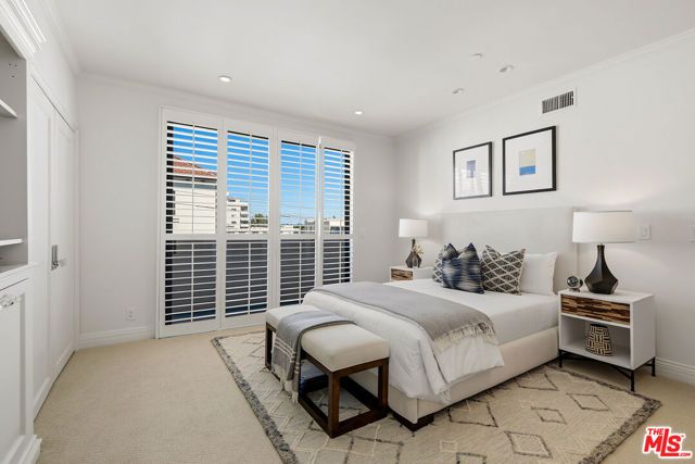 450 N Maple Drive 501, Beverly Hills, CA 90210