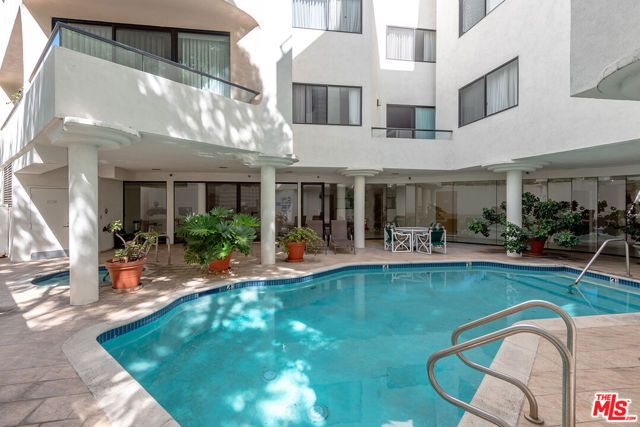 450 N Maple Drive 501, Beverly Hills, CA 90210