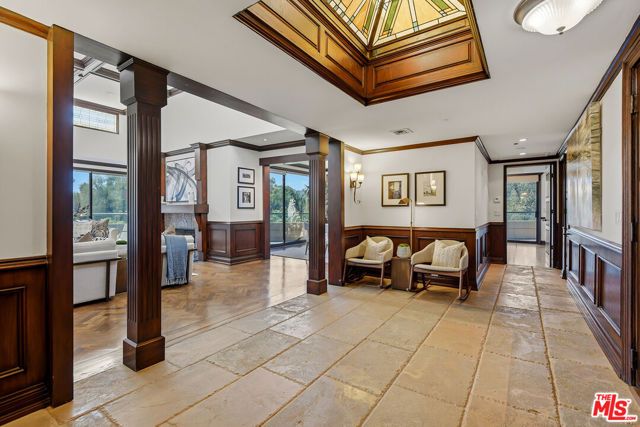 450 N Maple Drive 501, Beverly Hills, CA 90210