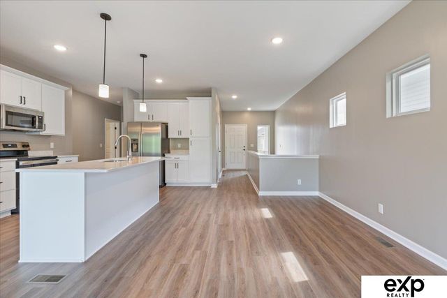 8218 S 178th Street, Omaha, NE 68136