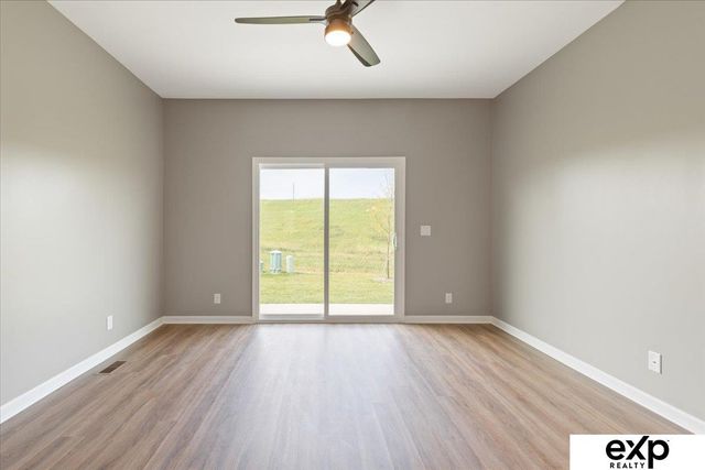 8218 S 178th Street, Omaha, NE 68136