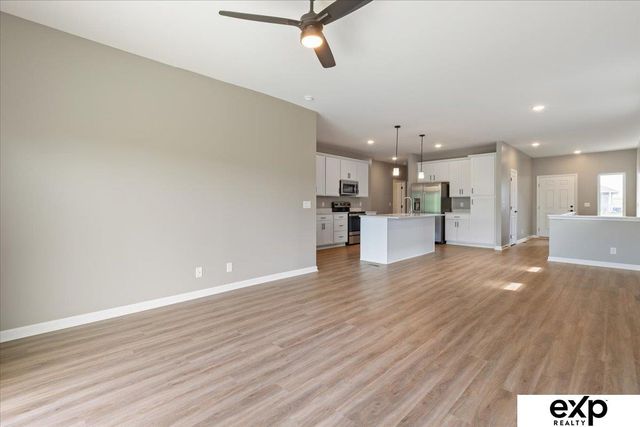 8218 S 178th Street, Omaha, NE 68136