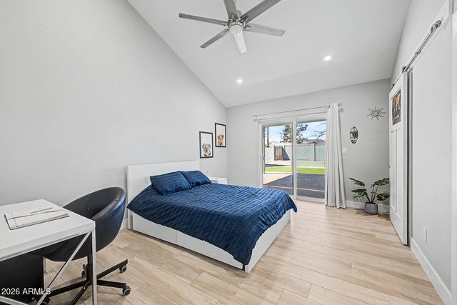 1930 E ROVEY Avenue, Phoenix, AZ 85016