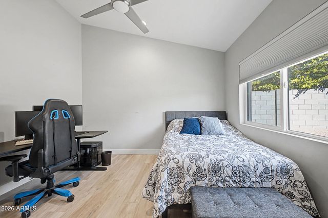 1930 E ROVEY Avenue, Phoenix, AZ 85016