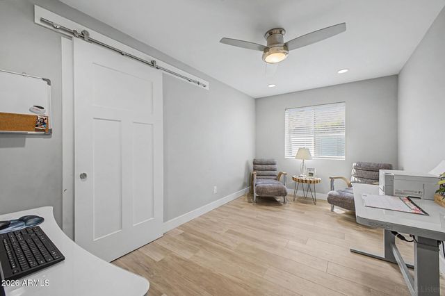 1930 E ROVEY Avenue, Phoenix, AZ 85016