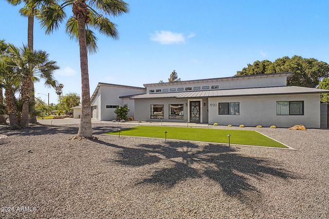 1930 E ROVEY Avenue, Phoenix, AZ 85016