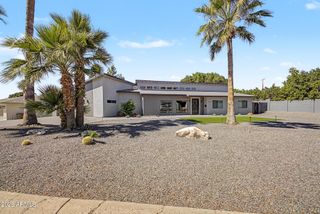 1930 E ROVEY Avenue, Phoenix, AZ 85016