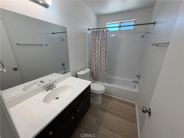 15820 Rainbow Drive, Fontana, CA 92335