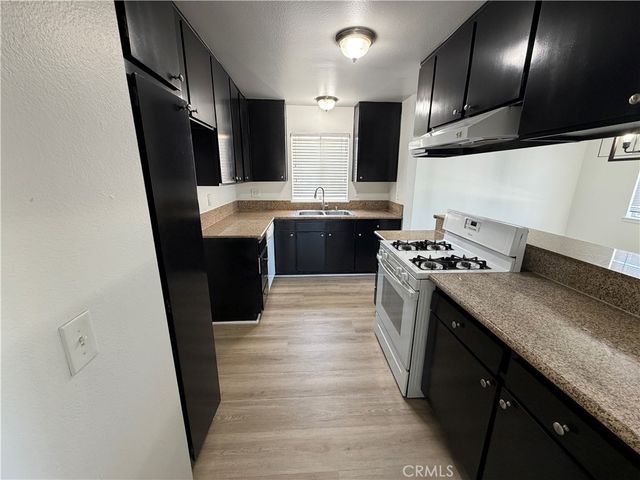 15820 Rainbow Drive, Fontana, CA 92335