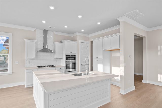 316 Colonnade Ave, Myrtle Beach, SC 29572