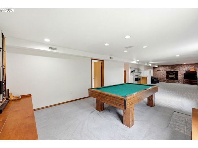 611 Se LOVRIEN Pl, Gresham, OR 97080