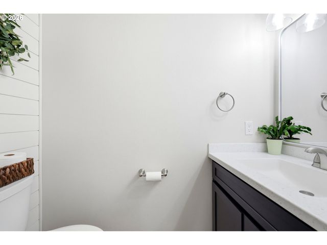 611 Se LOVRIEN Pl, Gresham, OR 97080