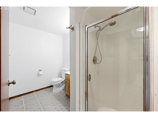 611 Se LOVRIEN Pl, Gresham, OR 97080